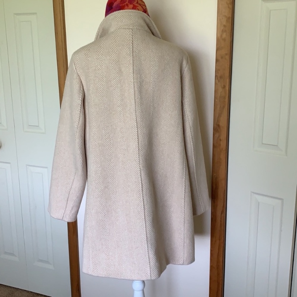 Cream trench coat by LOFT size XL - Picture 4 of 8
